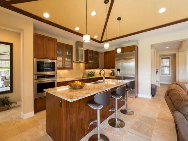 Great Three Bedroom Home with Pool & Hot Tub Plus Golf Views