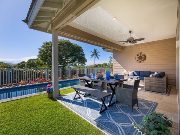 Great Three Bedroom Home with Pool & Hot Tub Plus Golf Views