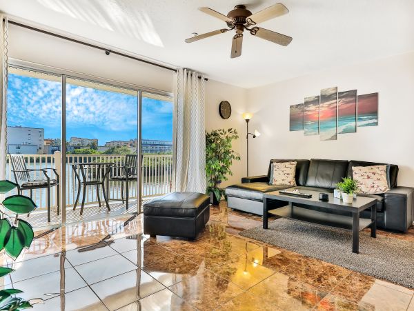 Indian Shores Vacation Condo Two Bedroom Walk to Beach