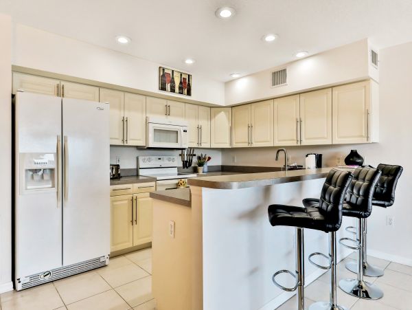 Indian Shores Vacation Condo Two Bedroom Walk to Beach