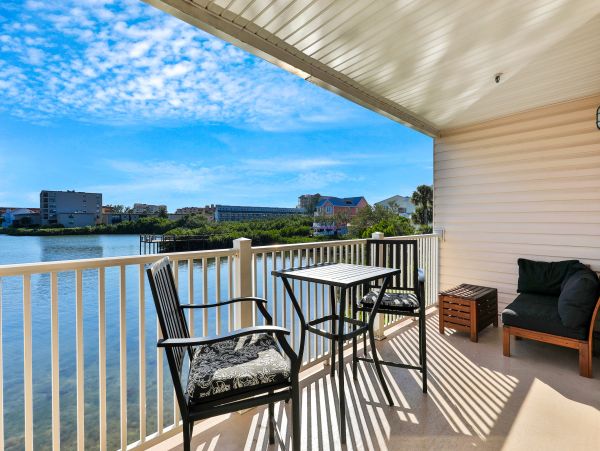 Indian Shores Vacation Condo Two Bedroom Walk to Beach