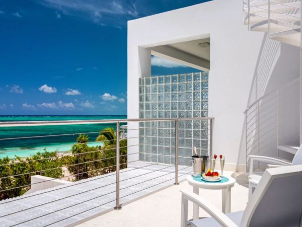 Two Bedroom Beachfront Vacation Villa in Turks and Caicos