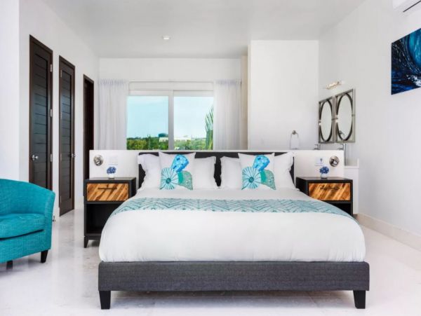 Two Bedroom Beachfront Vacation Villa in Turks and Caicos