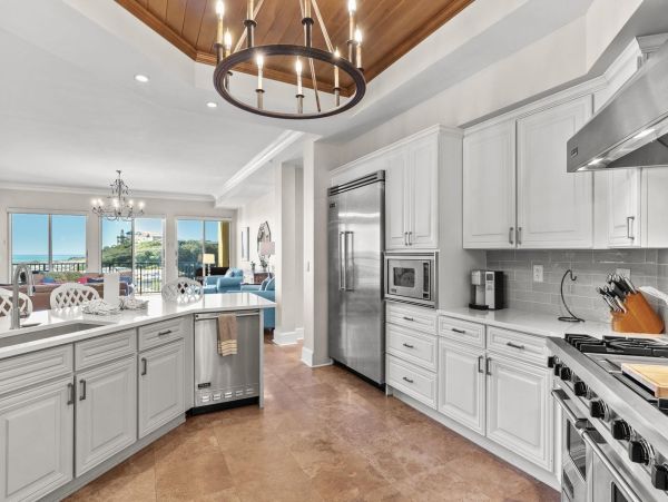 Santa Rosa Beach Beachfront Condo - Emerald Coast Vacation Rental