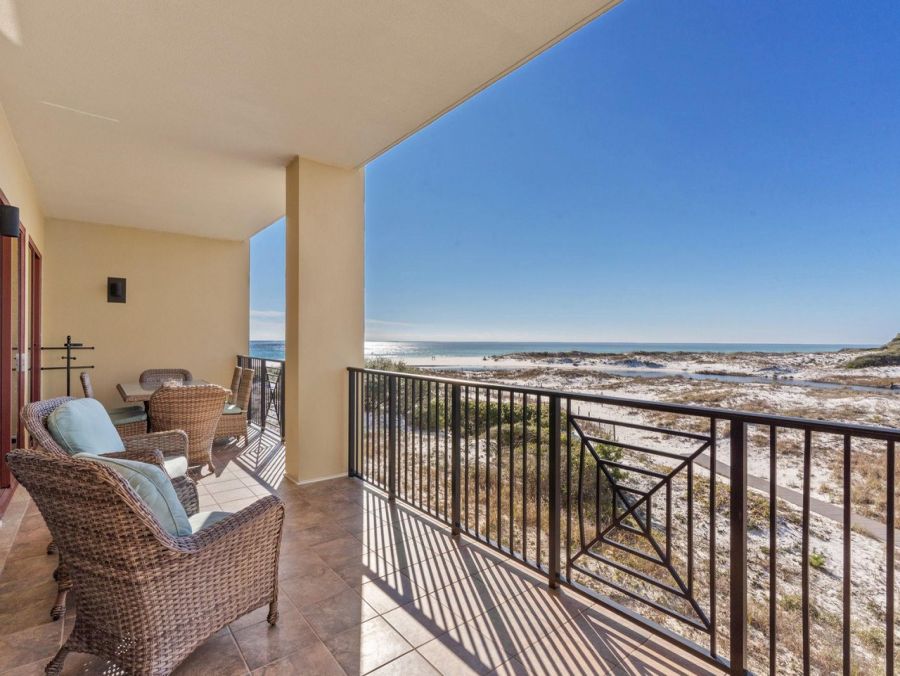 Santa Rosa Beach Beachfront Condo - Emerald Coast Vacation Rental