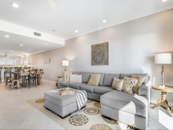 Pensacola Beach Vacation Rental Sleeps 12 On Beach