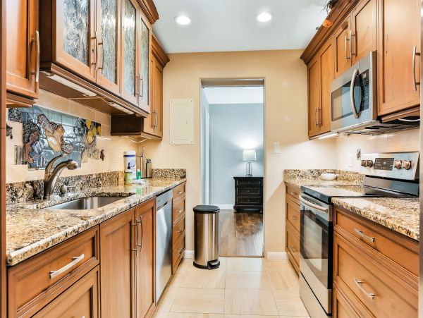 Bradenton Ground Floor Vacation Rental Home Sleeps 8
