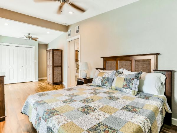 Bradenton Ground Floor Vacation Rental Home Sleeps 8