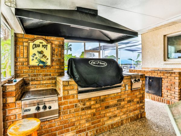 Bradenton Ground Floor Vacation Rental Home Sleeps 8