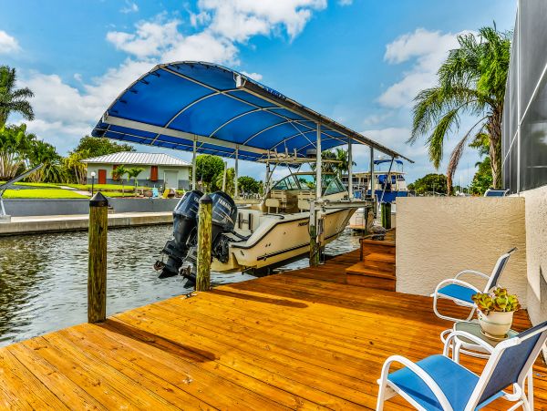 Bradenton Ground Floor Vacation Rental Home Sleeps 8