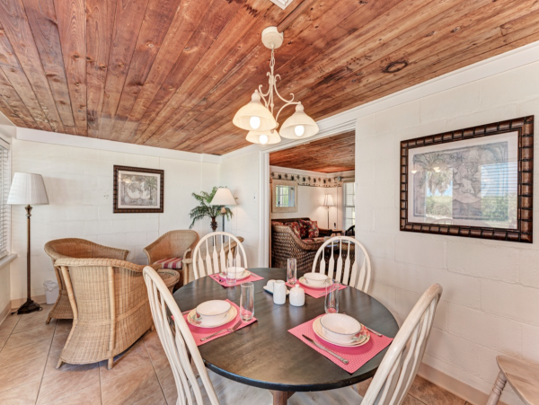 Beachfront Holmes Beach Vacation Home Sleeps 12 Guests