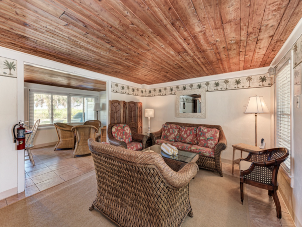 Beachfront Holmes Beach Vacation Home Sleeps 12 Guests