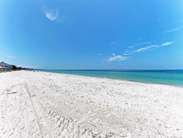 Beachfront Holmes Beach Vacation Home Sleeps 12 Guests