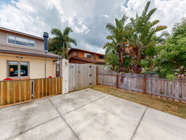 Cocoa Beach Home 955809