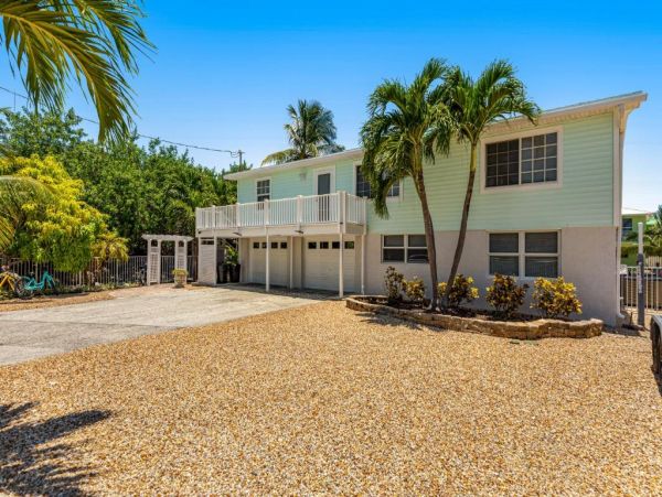 Marathon Vacation Home Three Bedroom Water Views
