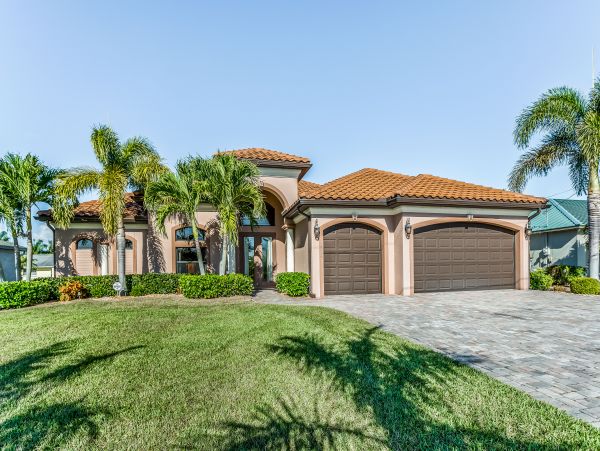 Charming Cape Coral Vacation Home Three Bedrooms
