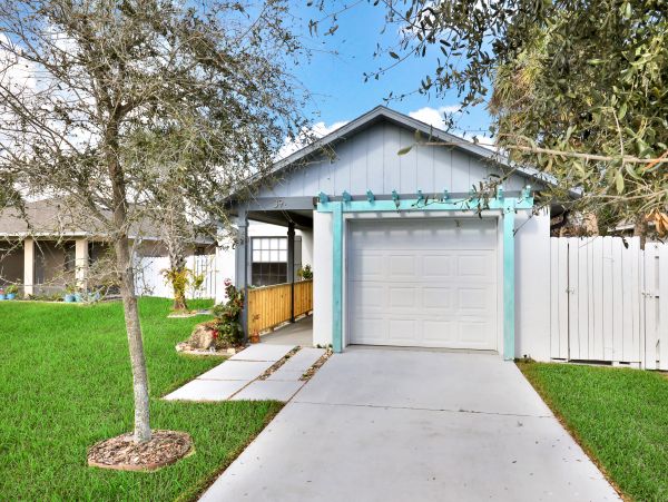 Daytona Beach Home 955865