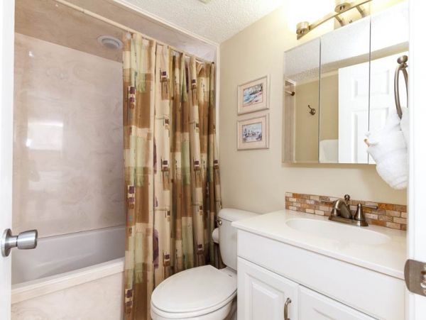 2 Bedroom Condo with Ocean Views