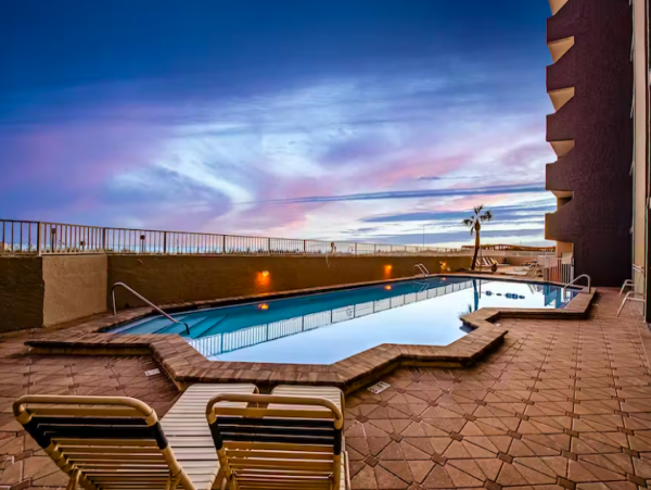 2 Bedroom Condo with Ocean Views