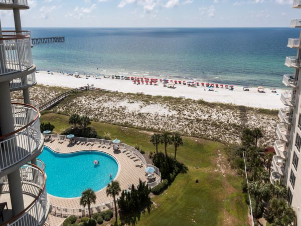 3 Bedroom Gulf front Condo with tennis court, fitness center and private beach access