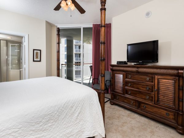 3 Bedroom Gulf front Condo with tennis court, fitness center and private beach access