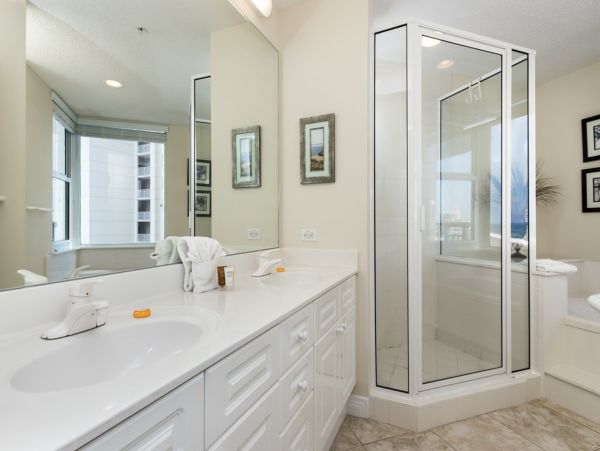 3 Bedroom Gulf front Condo with tennis court, fitness center and private beach access