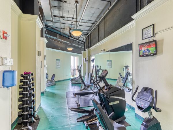 3 Bedroom Gulf front Condo with tennis court, fitness center and private beach access