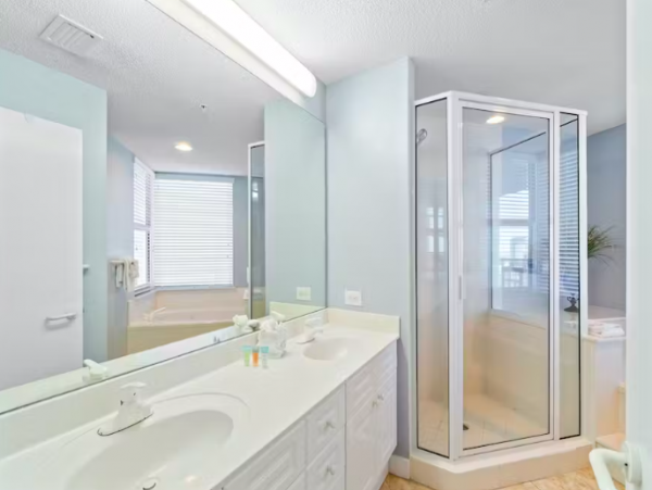 3 Bedroom Gulf front Condo with tennis court, fitness center and private beach access