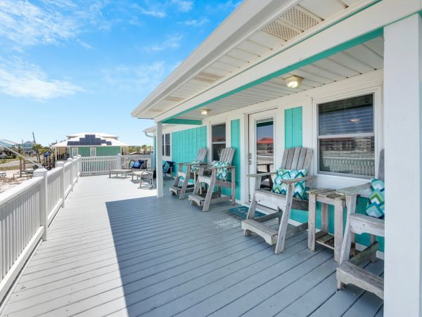 Navarre Beach Five Bedroom Vacation Home Sleeps 14