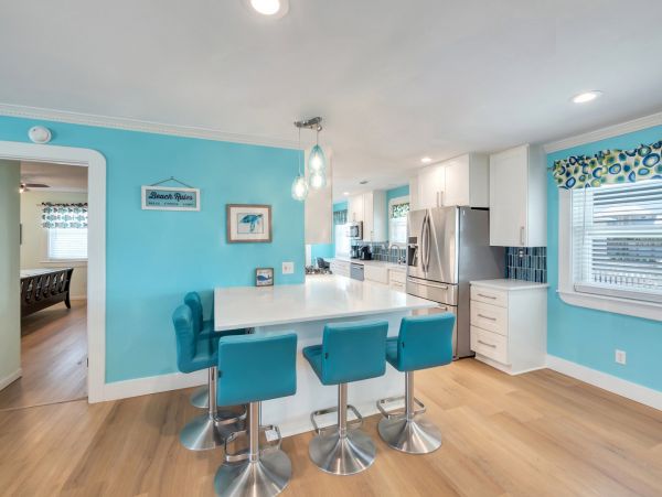 Navarre Beach Five Bedroom Vacation Home Sleeps 14