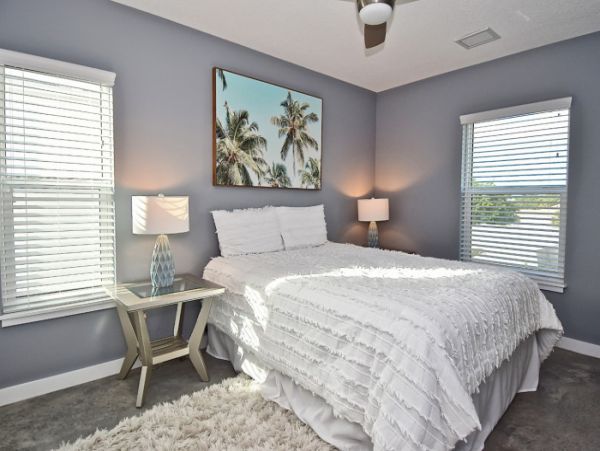 Partial Views Siesta Key Vacation Condo Sleeps 11 Guests