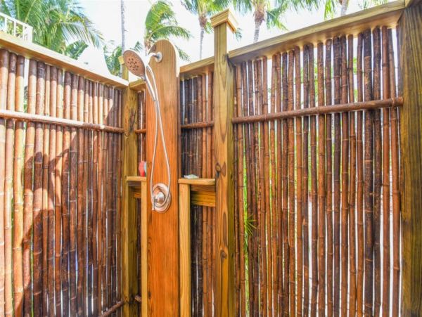 3 Bedroom Canal Front Home With Pool In Lower Sugarloaf Key