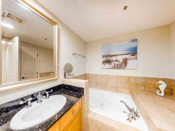 Pensacola Beach Condo 955948