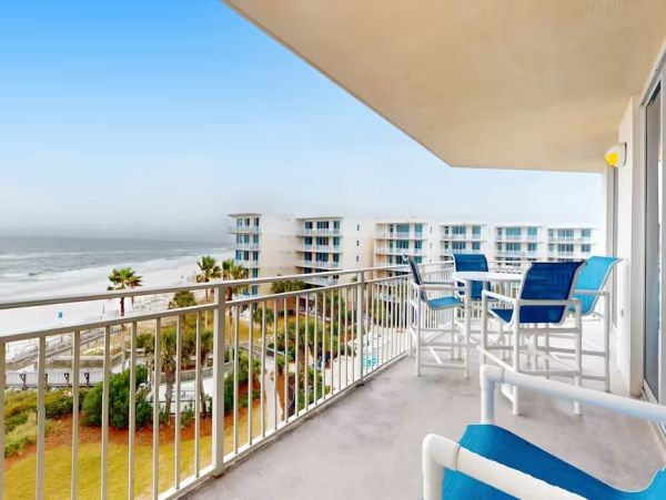 Gulf of Mexico Views 2 Bedroom Beachfront Condo