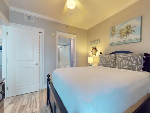Gulf of Mexico Views 2 Bedroom Beachfront Condo