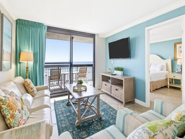 Destin Lovely Beach Front