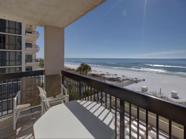 Destin Lovely Beach Front