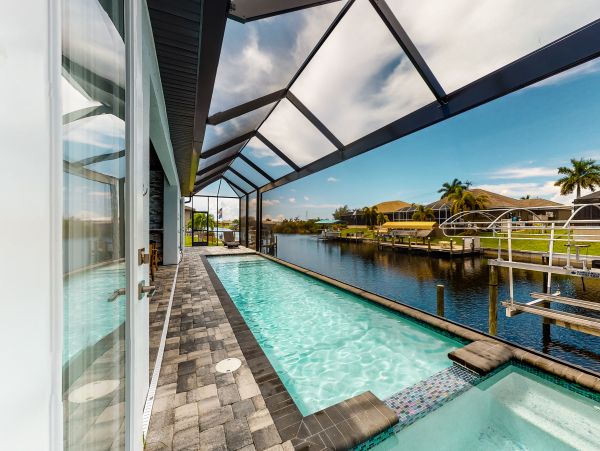 Luxury Cape Coral Vacation Home With Boat Dock Sleeps 8