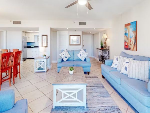 Destin Vacation 2 Bedroom Condo with Private Balcony