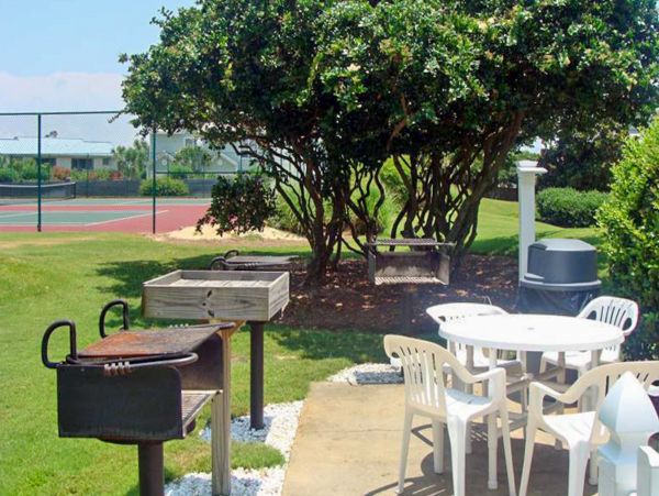 Destin Vacation 2 Bedroom Condo with Private Balcony