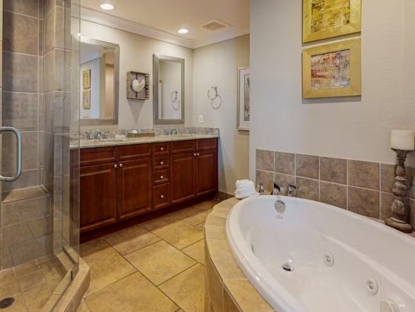Three Bedroom Gulf Front Vacation Condo in Pensacola Beach