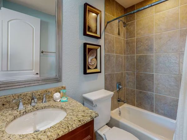 Three Bedroom Gulf Front Vacation Condo in Pensacola Beach