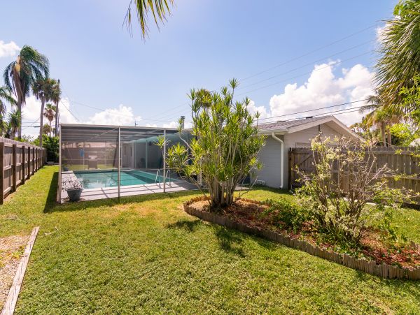 Cocoa Beach Home 956067