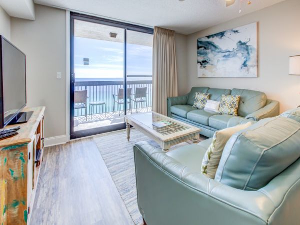 Gulf Front with balcony overlooking beach