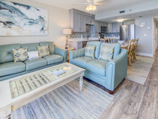 Gulf Front with balcony overlooking beach