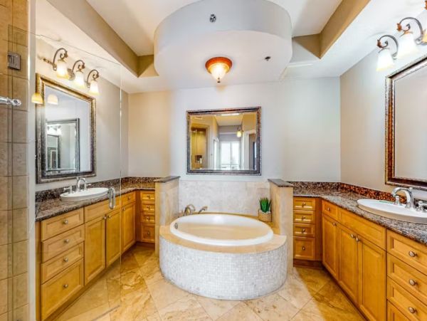 Four Bedroom Gulf Front Vacation Rental in Fort Walton Beach