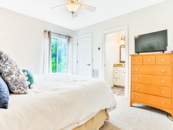 Elegant Bayfront Home near Holmes Beach!