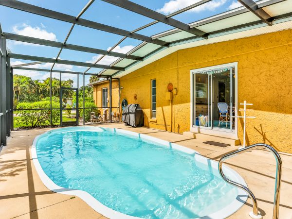 Elegant Bayfront Home near Holmes Beach!