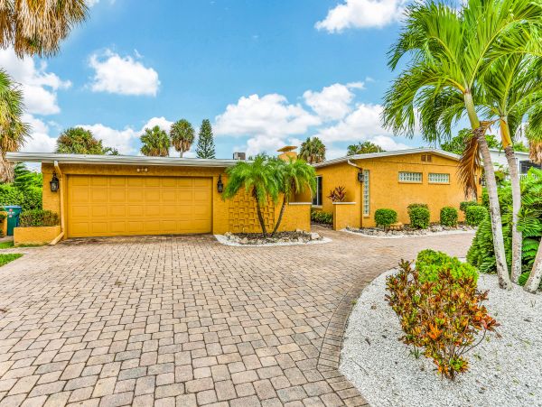 Elegant Bayfront Home near Holmes Beach!