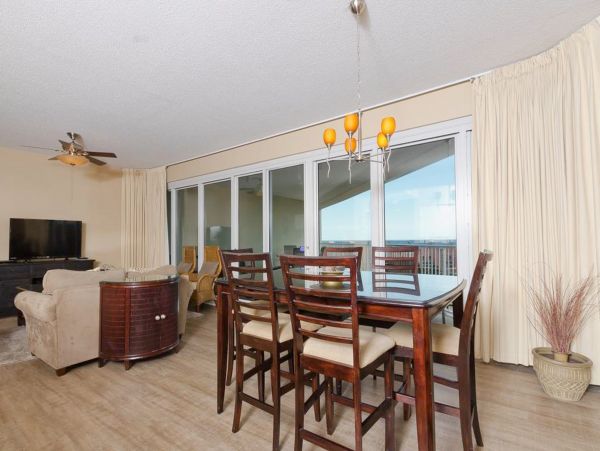 Tops'L Beach Resort Partial view